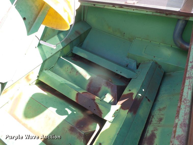 image for item DH4870 John Deere 7700 combine