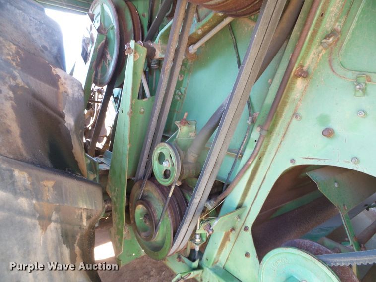 image for item DH4870 John Deere 7700 combine