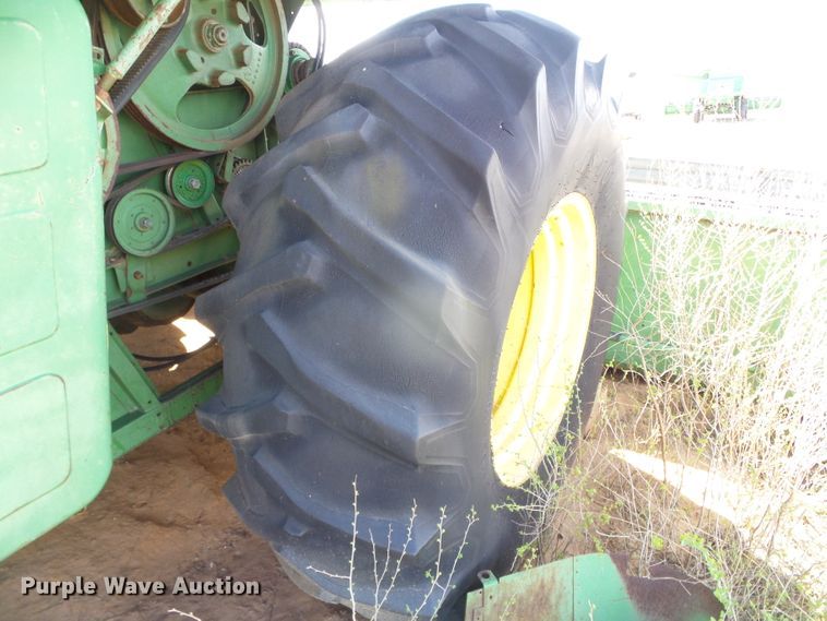 image for item DH4870 John Deere 7700 combine