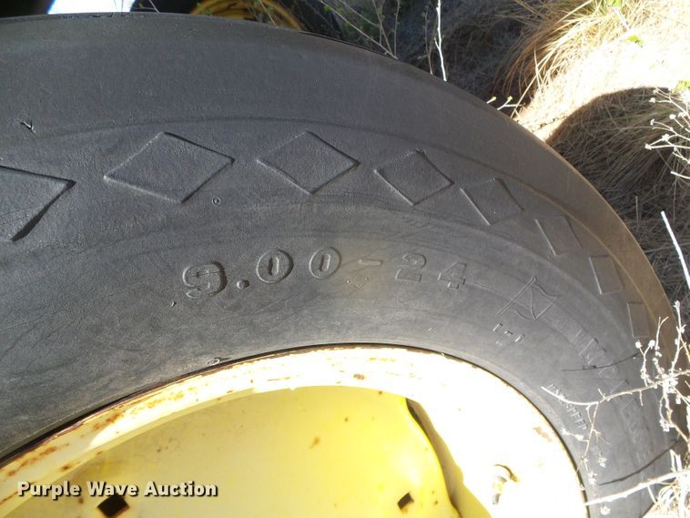 image for item DH4870 John Deere 7700 combine