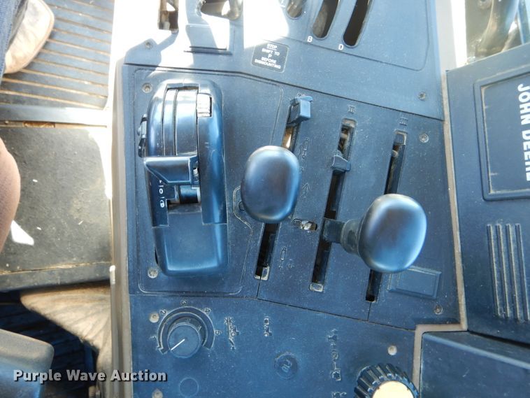 image for item DH6469 1994 John Deere 6400 tractor