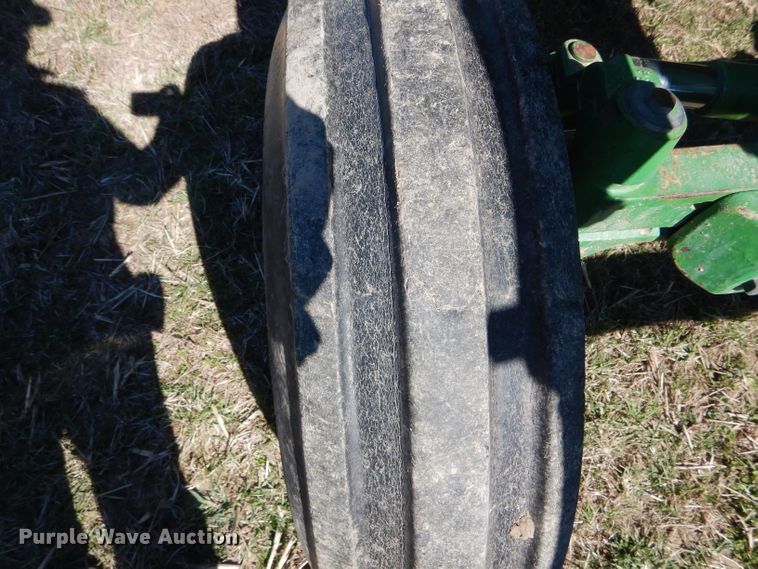 image for item DH6469 1994 John Deere 6400 tractor