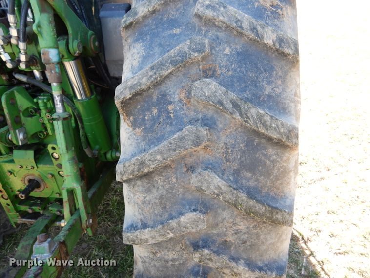 image for item DH6469 1994 John Deere 6400 tractor