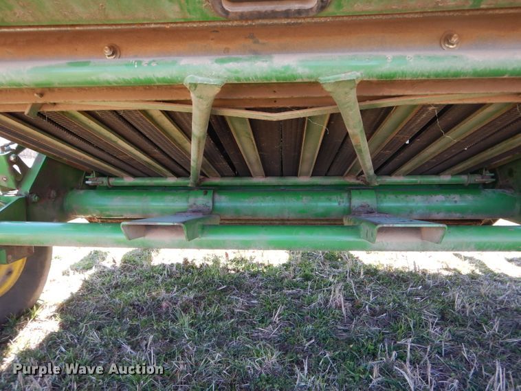 image for item DH6472 2004 John Deere 557 Mega Wide round baler