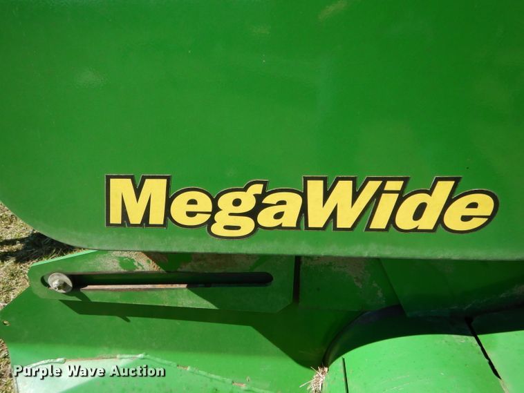 image for item DH6472 2004 John Deere 557 Mega Wide round baler