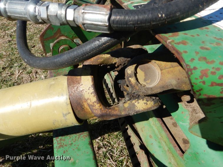 image for item DH6473 1994 John Deere 1518 rotary mower