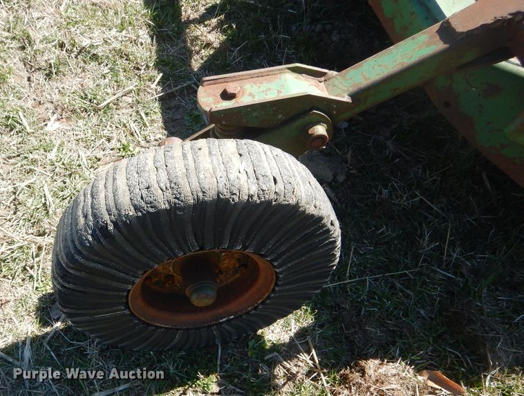 image for item DH6473 1994 John Deere 1518 rotary mower