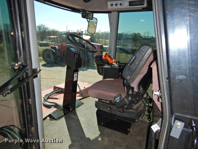 image for item DI0059 2009 Massey-Ferguson 9635 windrower