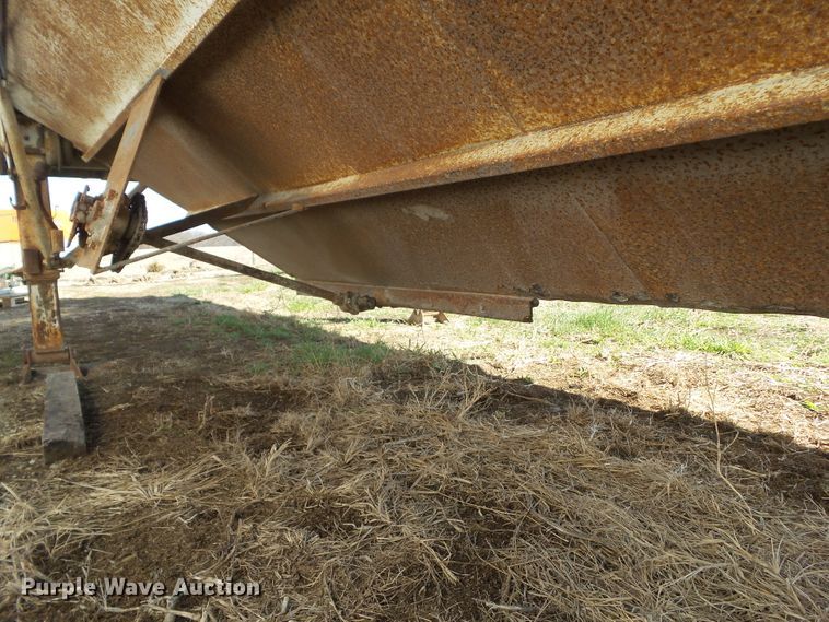 image for item EM9936 1985 Jet JETC-Grain double hopper bottom grain trailer