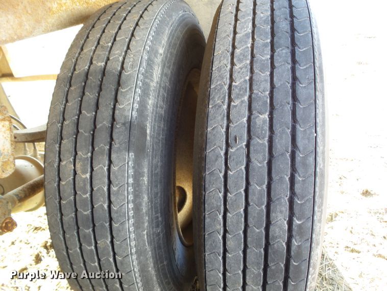 image for item EM9936 1985 Jet JETC-Grain double hopper bottom grain trailer