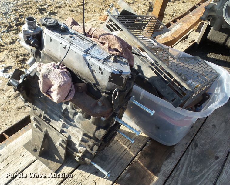 image for item EM9937 (2) diesel engines