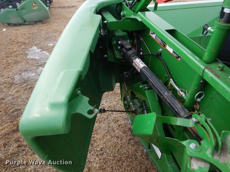 image for item FU9247 2018 John Deere 640FD draper head