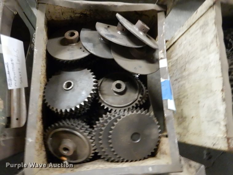 image for item FX9053 Art's Way Manufacturing parts