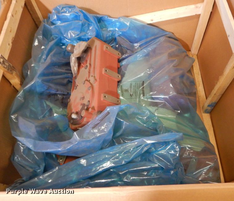 image for item FX9058 (5) Art's Way Manufacturing gearbox reducers