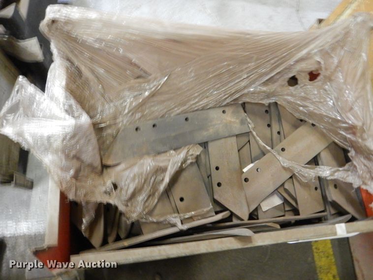 image for item FX9061 Art's Way Manufacturing parts