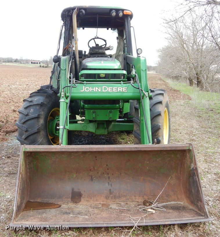 image for item GK9082 2004 John Deere 6420 tractor