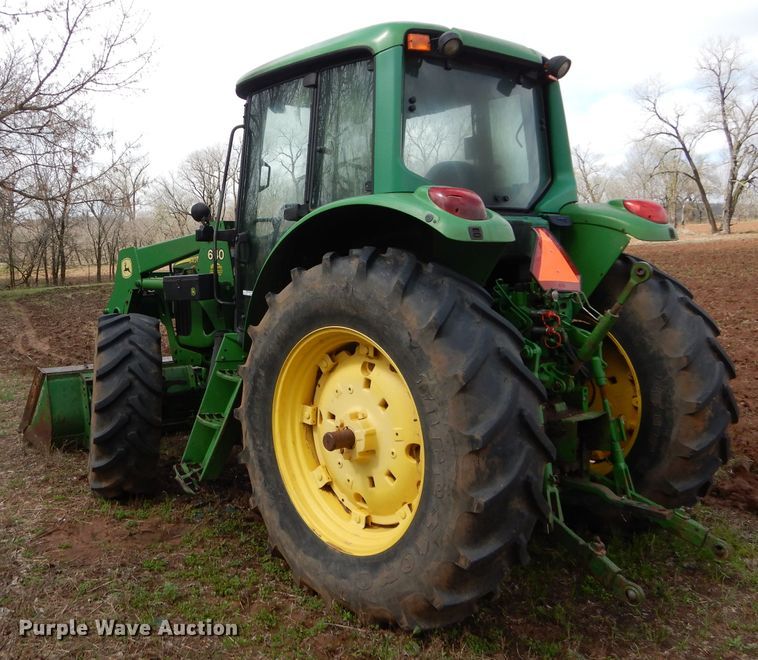 image for item GK9082 2004 John Deere 6420 tractor
