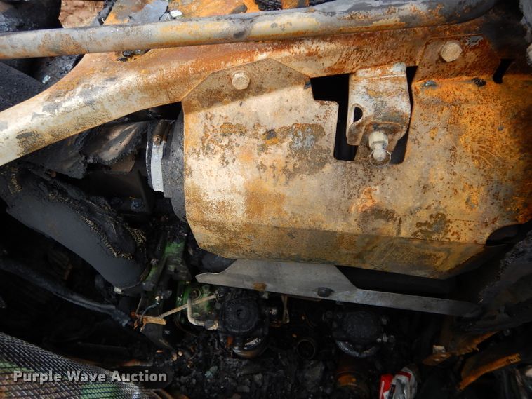 image for item GK9082 2004 John Deere 6420 tractor