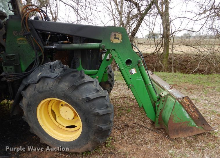 image for item GK9082 2004 John Deere 6420 tractor