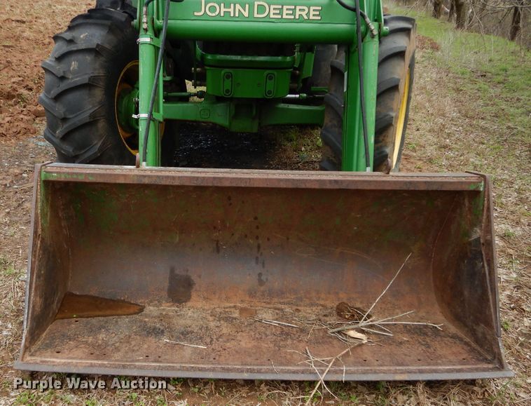 image for item GK9082 2004 John Deere 6420 tractor