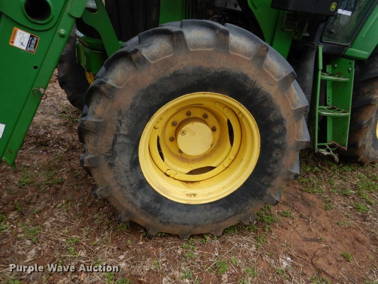 image for item GK9082 2004 John Deere 6420 tractor