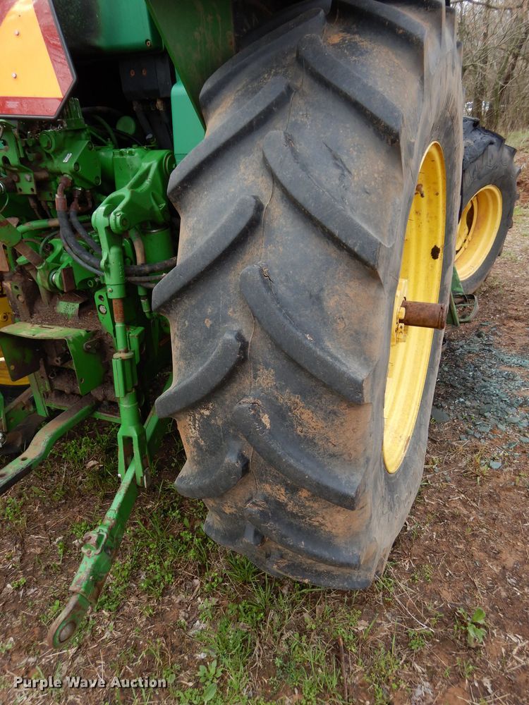 image for item GK9082 2004 John Deere 6420 tractor