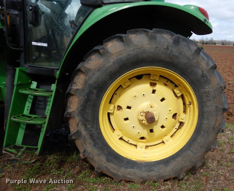 image for item GK9082 2004 John Deere 6420 tractor