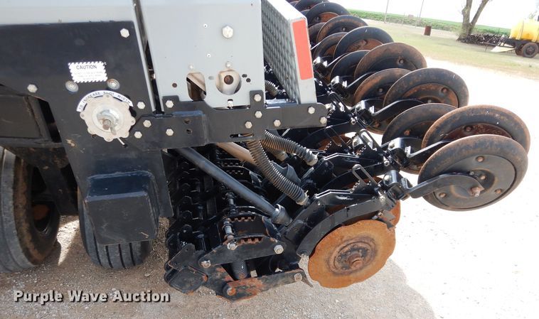 image for item GK9132 2008 CrustBuster 4030 All Plant no-till grain drill
