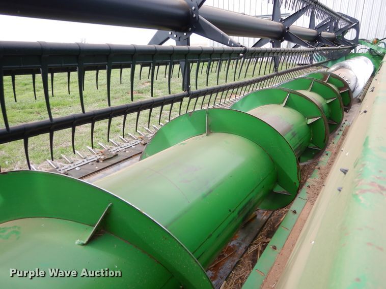 image for item GK9143 1996 John Deere 930 flex head