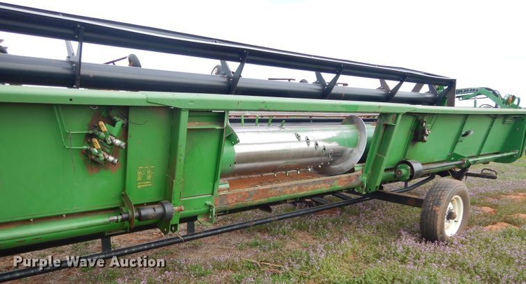 image for item GK9144 John Deere 930 rigid head