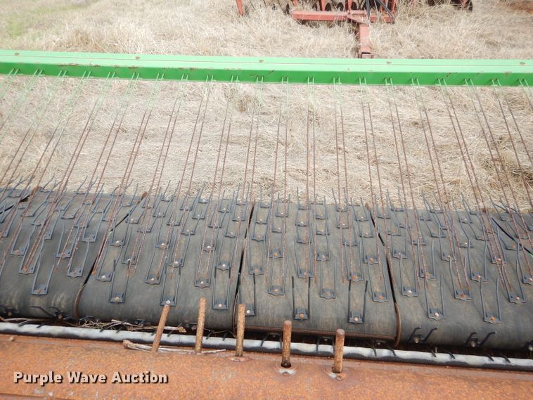 image for item GK9145 John Deere 914P pickup head