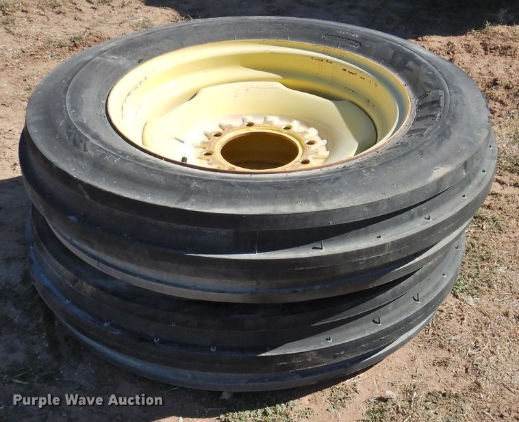 (2) Titan 7.520SL tires in Spearman, TX Item GN9777 sold Purple Wave