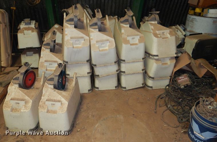 image for item GN9791 Kinze 3140 planter