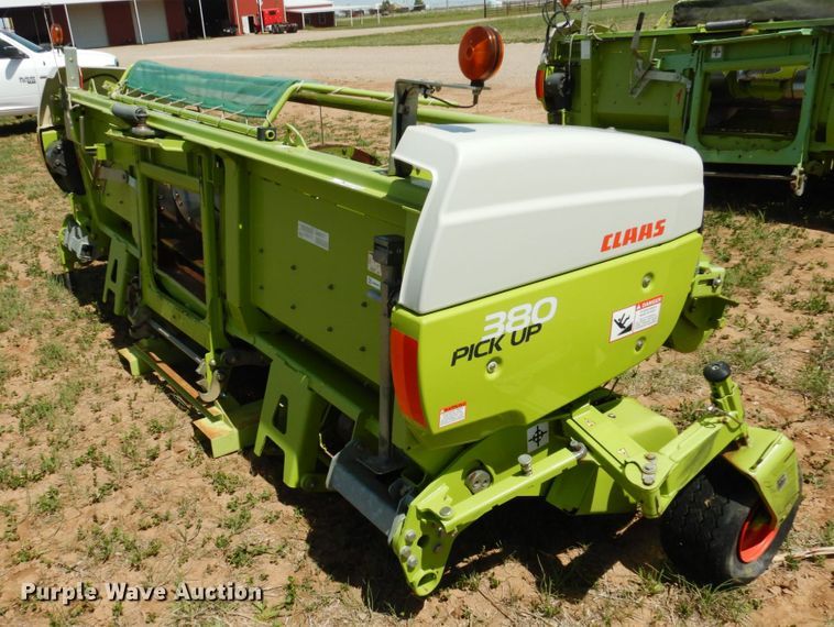 image for item GN9803 2015 Claas 380 pickup head