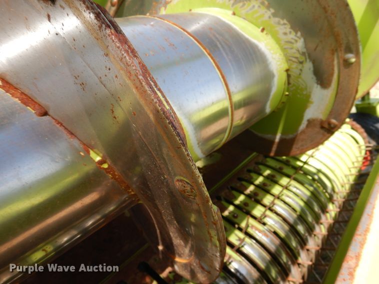 image for item GN9803 2015 Claas 380 pickup head