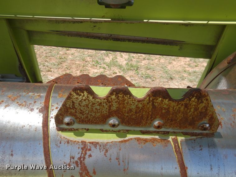 image for item GN9803 2015 Claas 380 pickup head