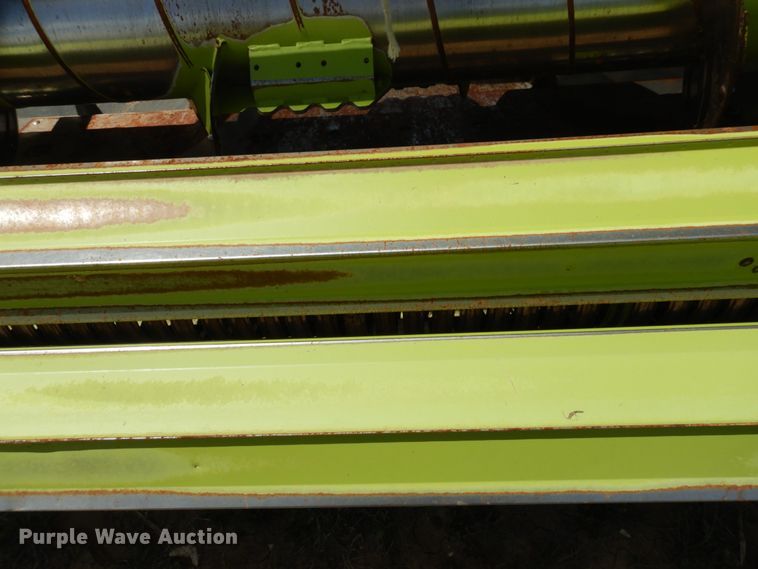 image for item GN9803 2015 Claas 380 pickup head