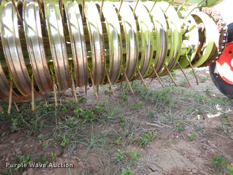 image for item GN9803 2015 Claas 380 pickup head