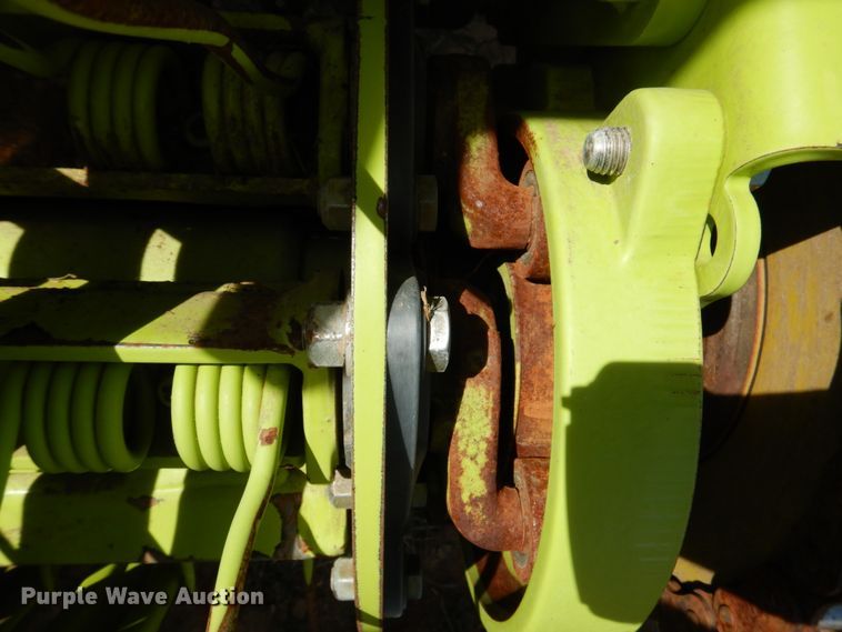 image for item GN9803 2015 Claas 380 pickup head