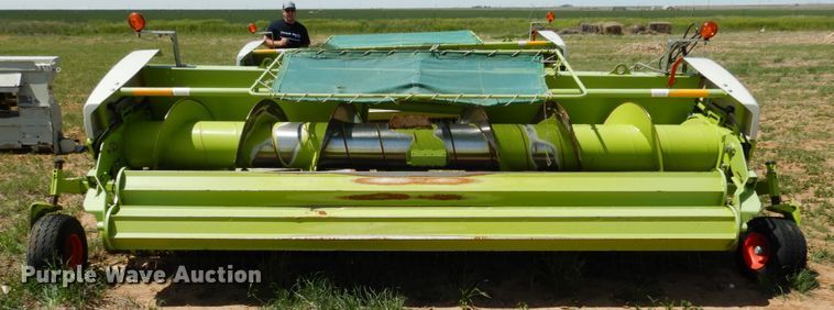 image for item GN9804 2013 Claas 380 pickup head