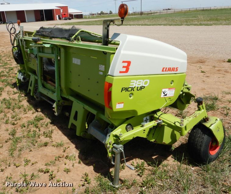 image for item GN9804 2013 Claas 380 pickup head