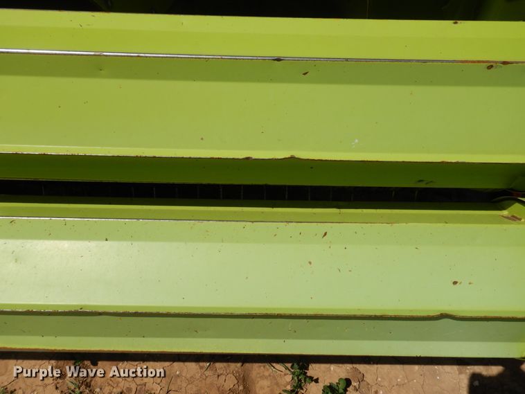 image for item GN9804 2013 Claas 380 pickup head