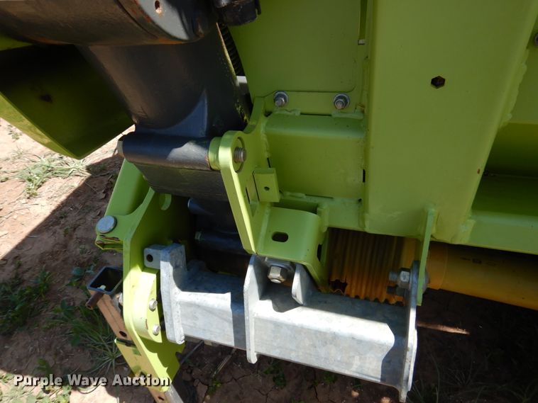 image for item GN9804 2013 Claas 380 pickup head