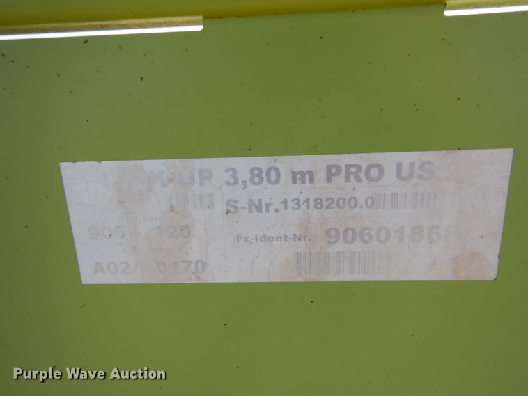 image for item GN9804 2013 Claas 380 pickup head