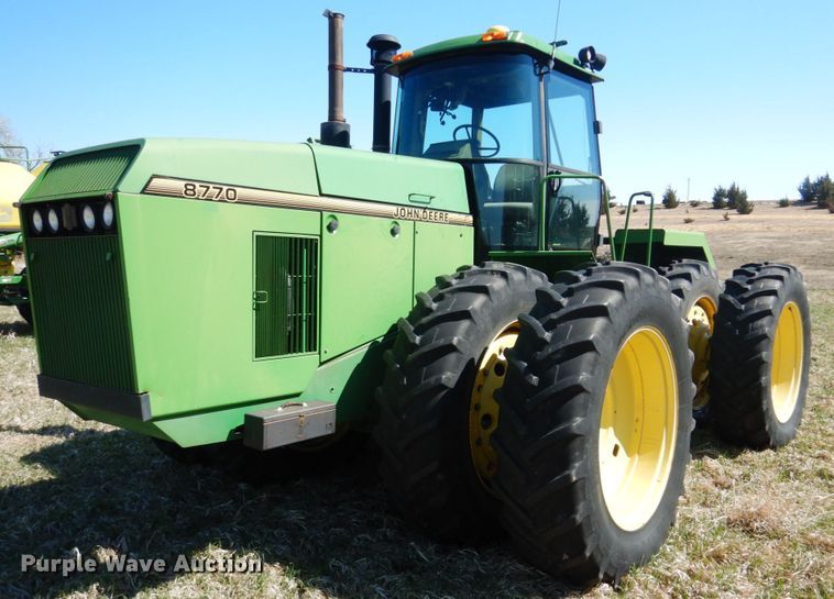 image for item GO9072 1994 John Deere 8770 4WD tractor