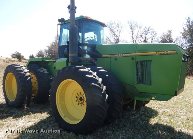 image for item GO9072 1994 John Deere 8770 4WD tractor