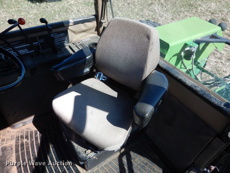 image for item GO9072 1994 John Deere 8770 4WD tractor