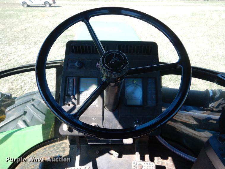image for item GO9072 1994 John Deere 8770 4WD tractor