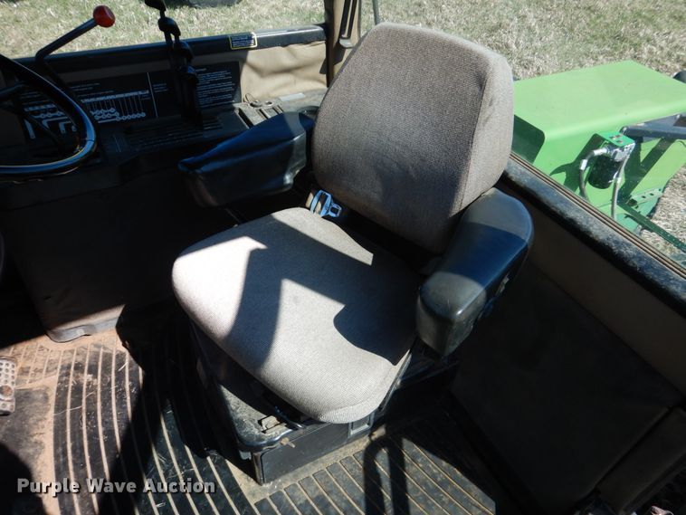 image for item GO9072 1994 John Deere 8770 4WD tractor