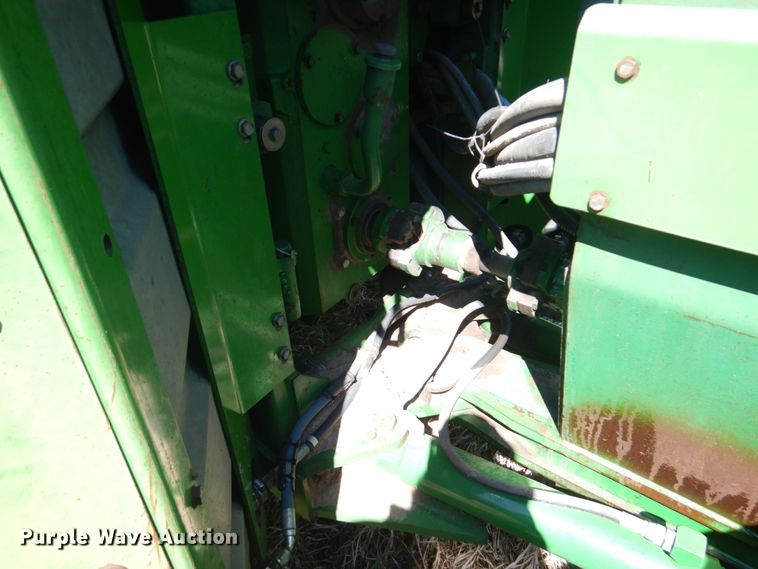 image for item GO9072 1994 John Deere 8770 4WD tractor